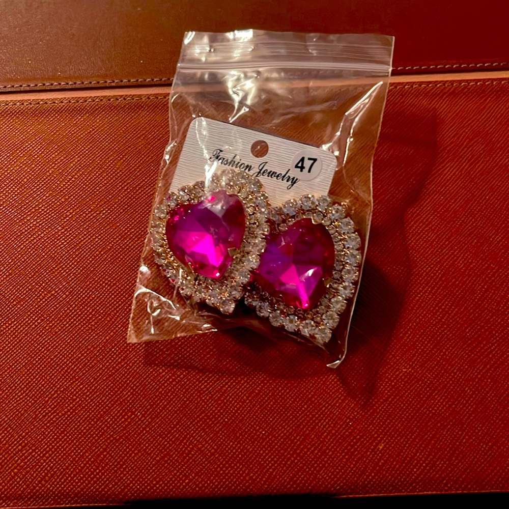 Luxury Statement Earrings Frisia pink heart’s for Valentine’s Day !